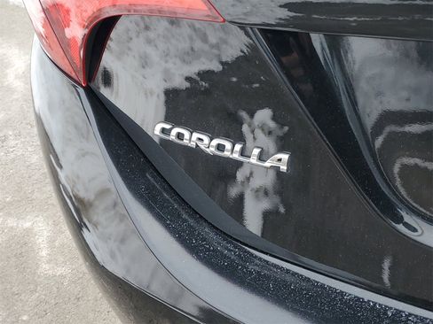 Used 2016 Toyota Corolla LE image 7