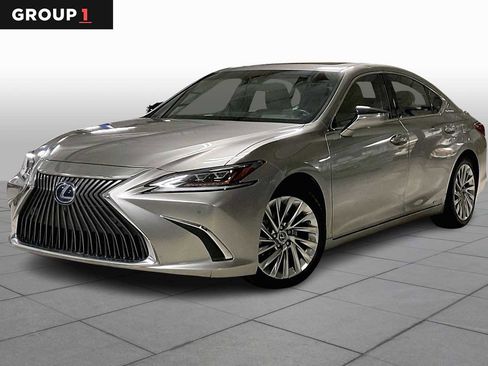 Used 2021 Lexus ES 300h Ultra Luxury w/ Accessory Package 2 image 1