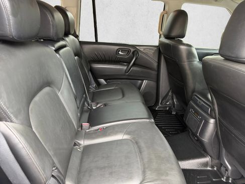 Used 2021 Nissan Armada SV w/ SV Appearance Package AWD/4WD image 25