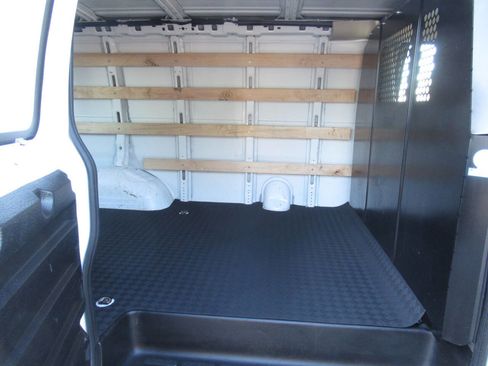 Used 2024 Chevrolet Express 2500 w/ Driver Convenience Package RWD image 7