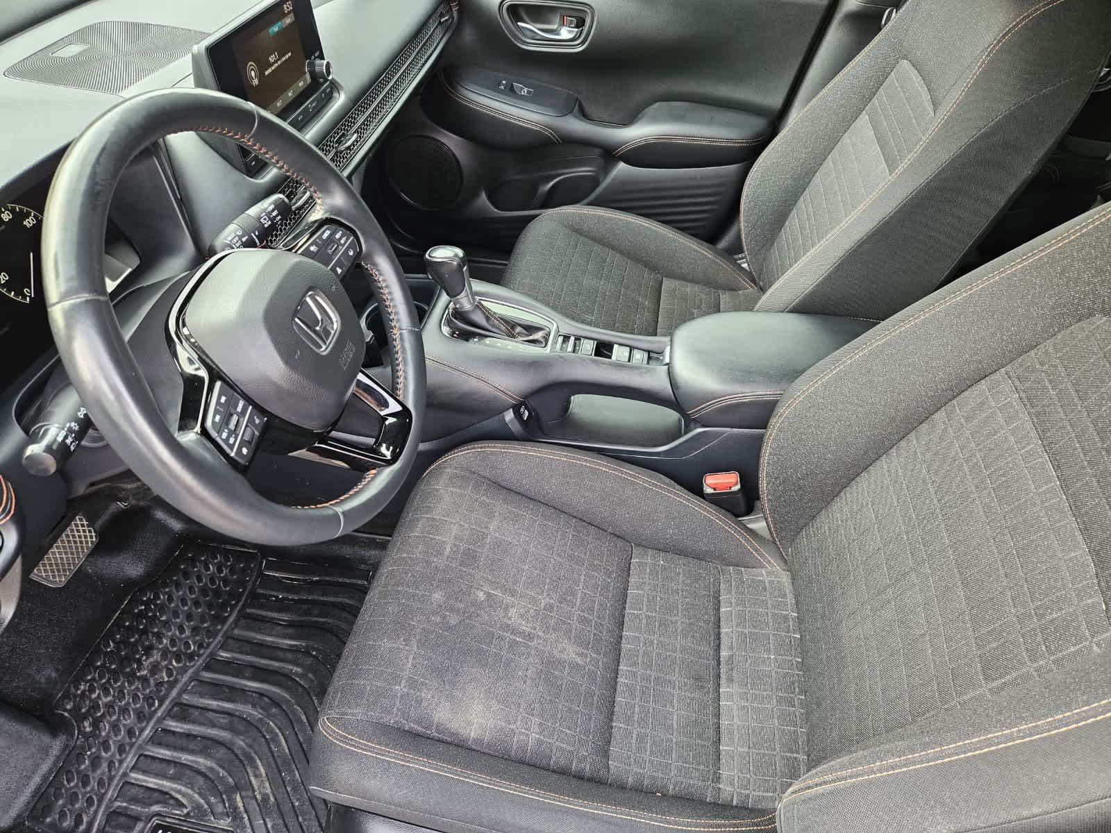 Used 2023 Honda HR-V Sport image 2