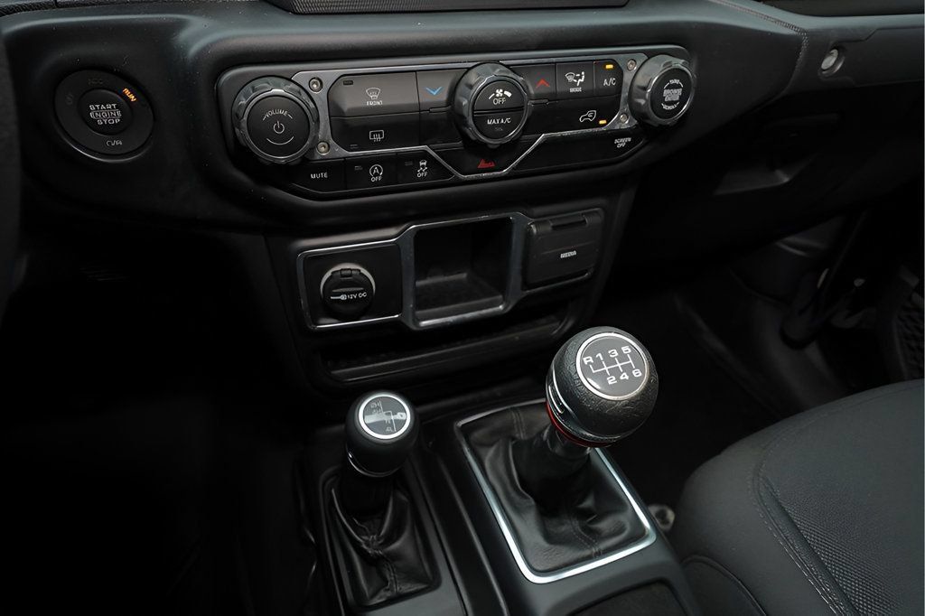 Used 2022 Jeep Gladiator Sport AWD/4WD image 33