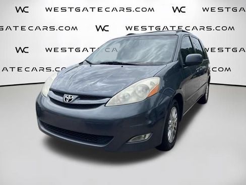Used 2008 Toyota Sienna XLE FWD image 1