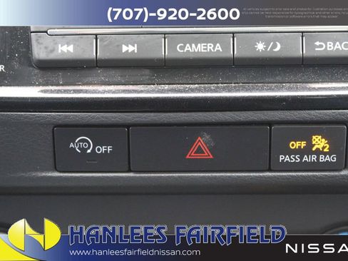 Used 2023 Nissan Frontier SV w/ Tow Package RWD image 23