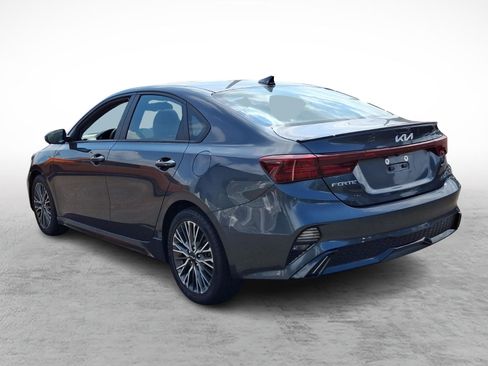 Used 2022 Kia Forte GT-Line w/ GT-Line Premium Package FWD image 4