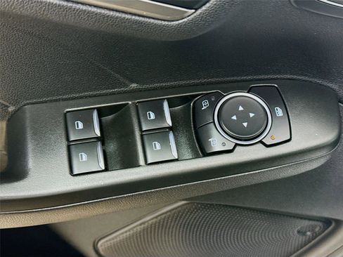 Used 2022 Ford Escape Titanium image 18