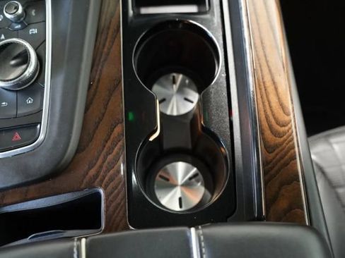 Used 2021 Cadillac Escalade Sport Platinum RWD image 43