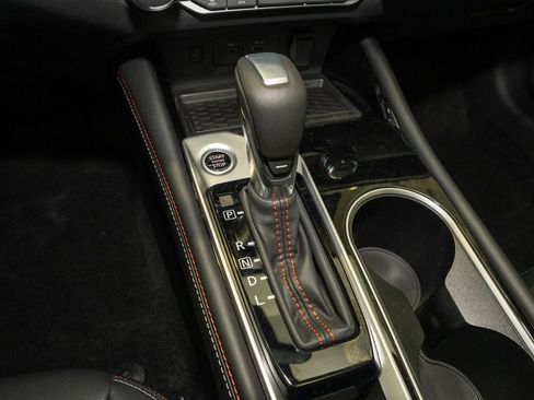 New 2025 Nissan Altima 2.5 SR image 17