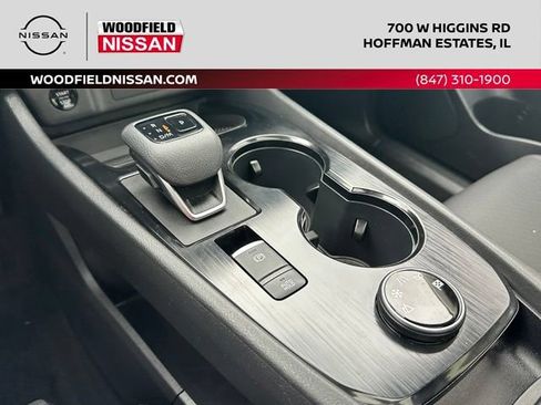 Certified 2025 Nissan Rogue SV w/ SV Premium Package AWD/4WD image 33