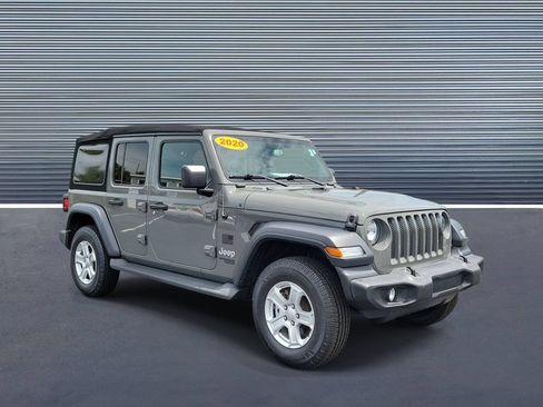 Used 2020 Jeep Wrangler Unlimited Sport S AWD/4WD image 2