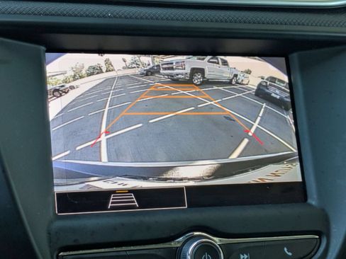 Used 2023 Chevrolet TrailBlazer LT FWD image 19
