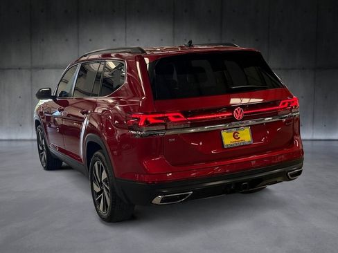 Used 2025 Volkswagen Atlas SE w/ Panoramic Sunroof Package AWD/4WD image 3