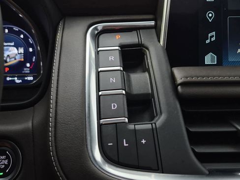 Used 2024 Chevrolet Tahoe Z71 w/ Off-Road Capability Package image 29