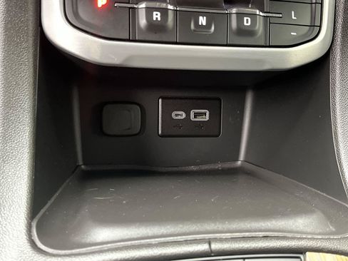 Certified 2023 GMC Acadia SLE w/ Driver Convenience Package AWD/4WD image 29