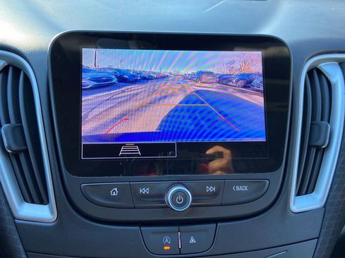 Used 2023 Chevrolet Malibu LT image 18