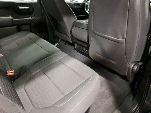 Used 2022 Chevrolet Silverado 1500 Custom w/ Safety Confidence Package AWD/4WD image 11