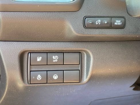 Used 2023 Nissan Leaf SV Plus FWD image 14