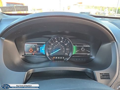 Used 2019 Ford Explorer XLT w/ Equipment Group 202A AWD/4WD image 30