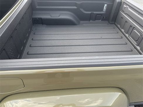 New 2025 Jeep Gladiator Mojave image 16