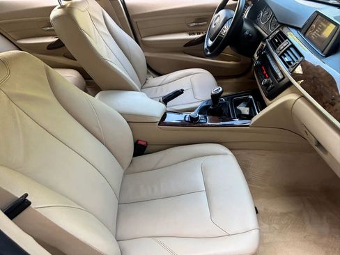 Used 2014 BMW 335i xDrive Sedan AWD/4WD image 21