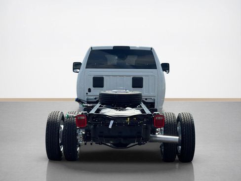 New 2026 RAM 4500 Tradesman AWD/4WD image 7