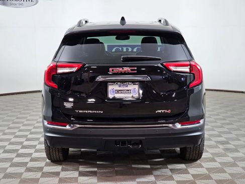 Used 2024 GMC Terrain AT4 w/ Infotainment Package II image 4