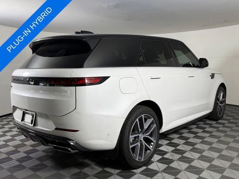Used 2025 Land Rover Range Rover Sport Dynamic SE AWD/4WD image 8