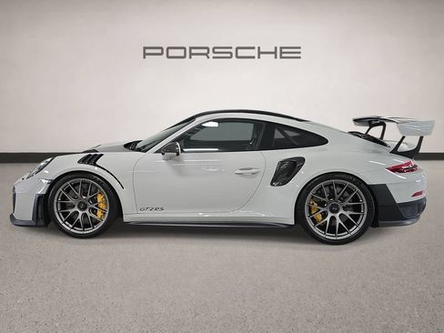 Certified 2018 Porsche 911 GT2 RS RWD image 2