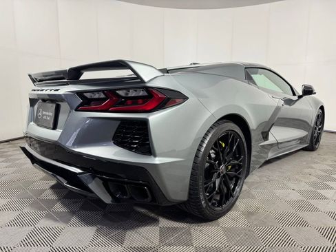 Used 2023 Chevrolet Corvette Stingray Premium Conv w/ Z51 Performance Package image 5