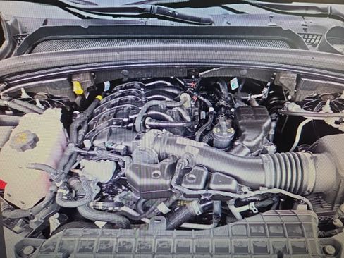 Used 2023 Jeep Grand Cherokee Limited AWD/4WD image 18