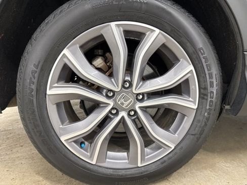 Used 2022 Honda CR-V Touring image 11