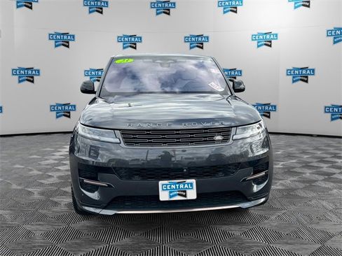 Used 2023 Land Rover Range Rover Sport SE Dynamic image 8
