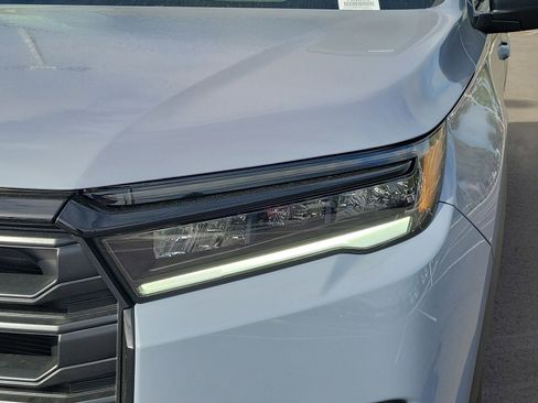 New 2026 Honda Pilot Sport image 10