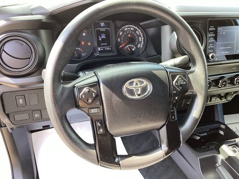 Used 2021 Toyota Tacoma SR RWD image 17