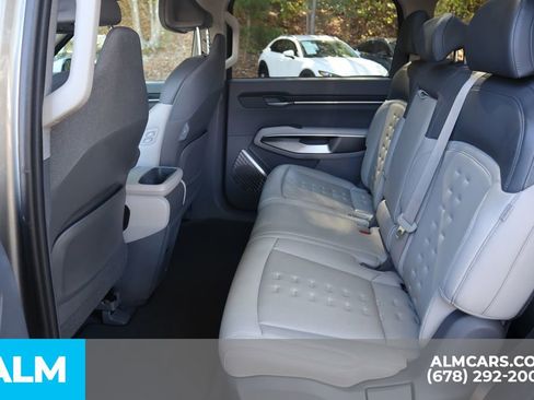 Used 2024 Kia EV9 Wind image 18