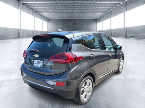 Used 2017 Chevrolet Bolt LT FWD image 3