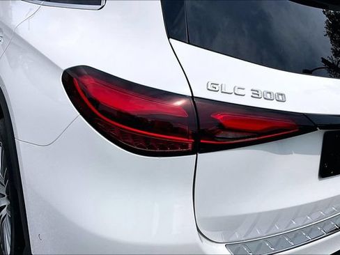 Used 2026 Mercedes-Benz GLC 300 4MATIC image 26