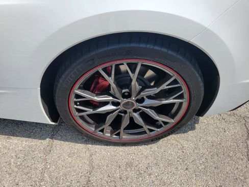 Used 2023 Chevrolet Corvette Stingray Premium Conv w/ Z51 Performance Package image 24