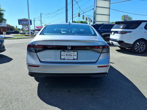 Used 2024 Honda Accord EX image 6