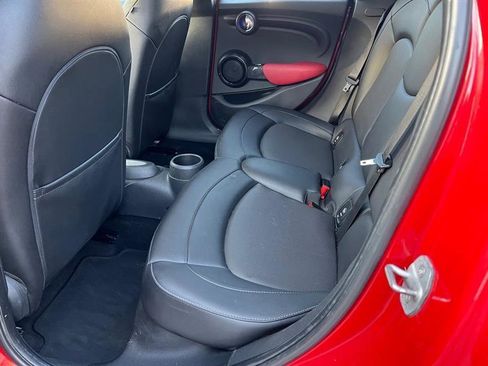 Used 2015 MINI Cooper 4-Door Hardtop image 12