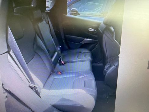 Used 2022 Jeep Cherokee Latitude Lux AWD/4WD image 14