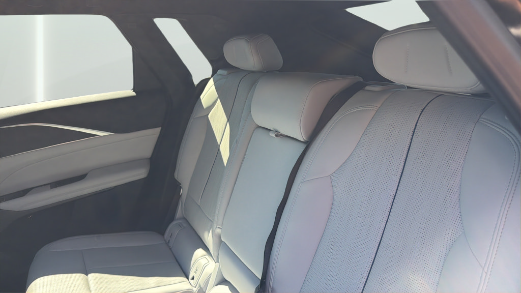 Certified 2024 Cadillac Lyriq Sport AWD/4WD image 25