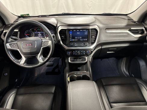 Used 2023 GMC Acadia SLT AWD/4WD image 4