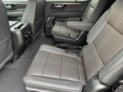 New 2026 Chevrolet Tahoe High Country image 15