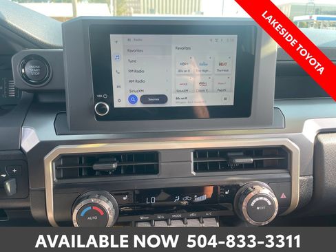 Certified 2025 Toyota Tacoma SR5 w/ SR5 Upgrade Package AWD/4WD image 33