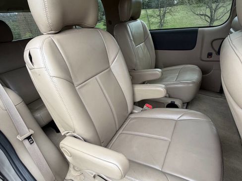 Used 2005 Chevrolet Uplander LT w/ Premium Seating Package FWD image 24