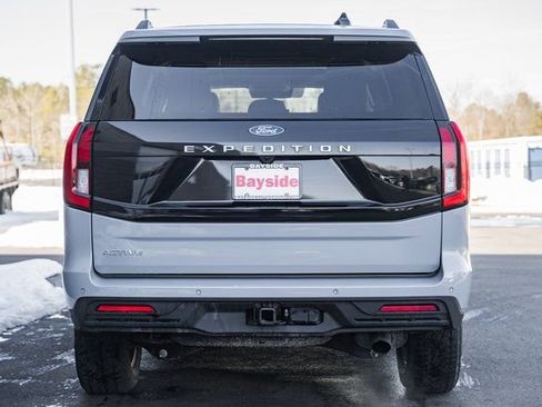 Used 2025 Ford Expedition Active image 8