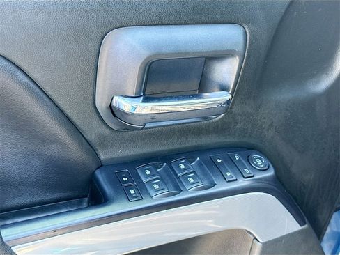 Used 2018 Chevrolet Silverado 1500 LT w/ All Star Edition image 19