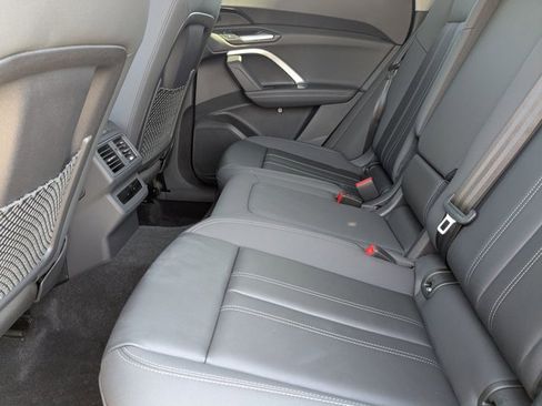 Certified 2025 Audi Q5 Premium w/ Convenience Package image 16