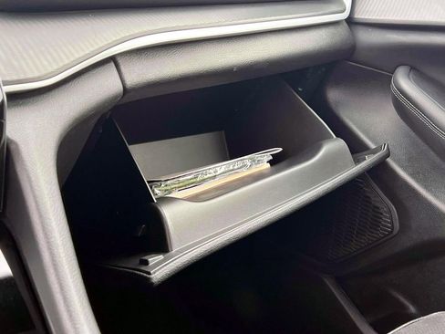 Certified 2024 Jeep Grand Cherokee Altitude image 29